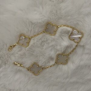 Clover Bracelet 18K Gold Plated—Mother Of Pearl—